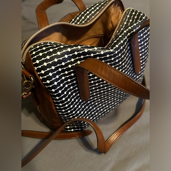 Fossil Satchel Crossbody Bag - Picture 3 of 10